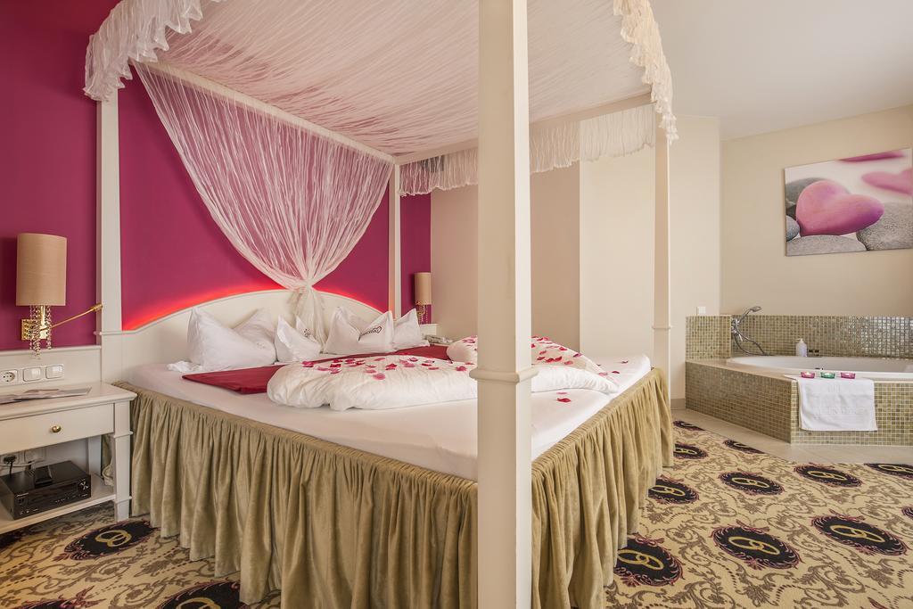 Alpen-Herz Romantik & Spa - Adults Only Ладіс Екстер'єр фото